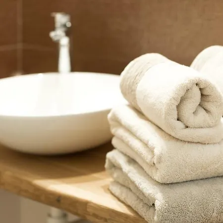 L'attrap'reves : Le Confort Hotelier, La Convivialite En Bed & Breakfast Ergersheim