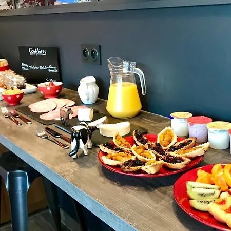 L'attrap'reves : Le Confort Hotelier, La Convivialite En Frühstückspension 3*