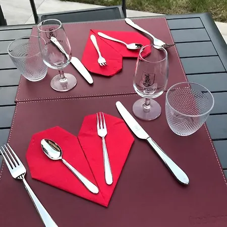 L'attrap'reves : Le Confort Hotelier, La Convivialite En 3*