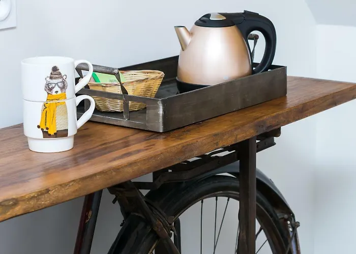 L'attrap'reves : Le Confort Hotelier, La Convivialite En Bed & Breakfast 3*